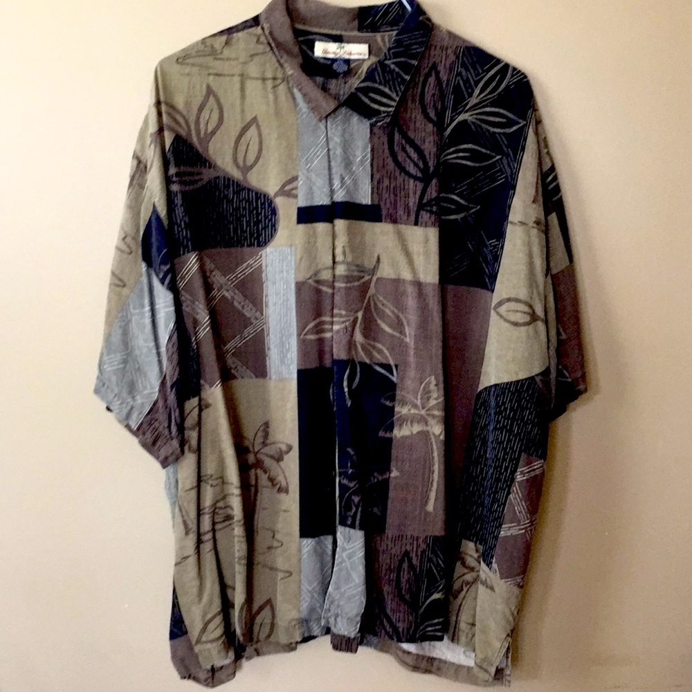 Silk Men’s Hawaiian shirt by Tommy Bahama
